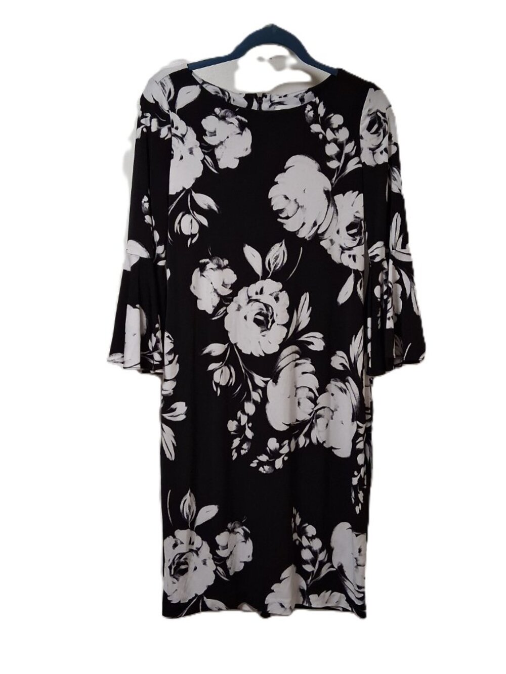 Calvin Klein Black White Floral Bell Sleeve Sheath Dress Size 8  NWT  /B7
